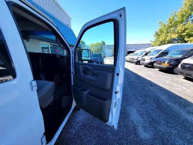 2017 Chevrolet Express LT