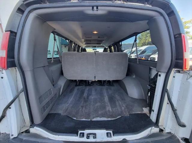 2017 Chevrolet Express LT