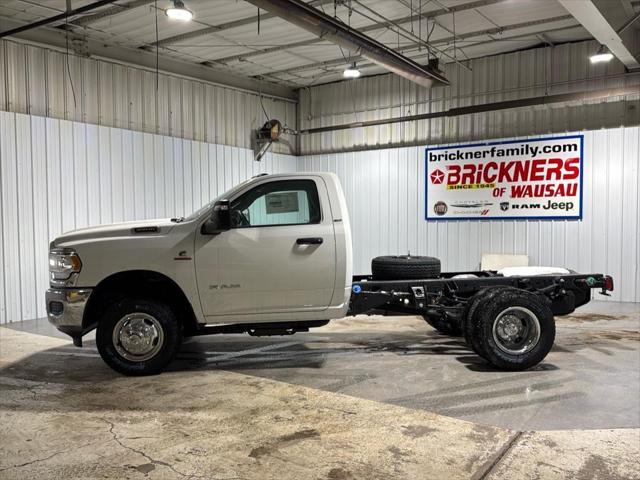 2024 RAM Ram 3500 Chassis Cab RAM 3500 SLT CHASSIS REGULAR CAB 4X4 60 CA