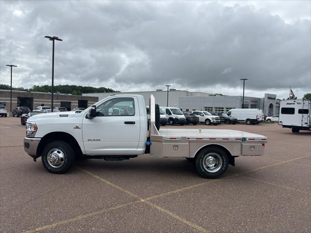 2024 RAM Ram 3500 Chassis Cab RAM 3500 SLT CHASSIS REGULAR CAB 4X4 60 CA