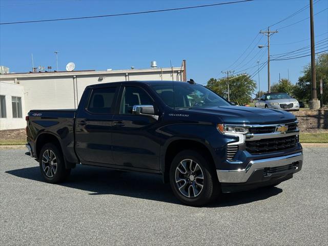 2022 Chevrolet Silverado 1500 4WD Crew Cab Short Bed LT with 2FL