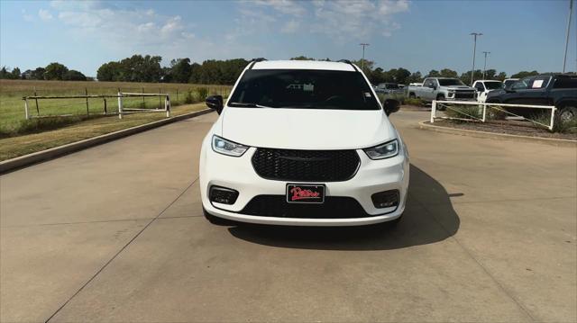 2024 Chrysler Pacifica PACIFICA TOURING L