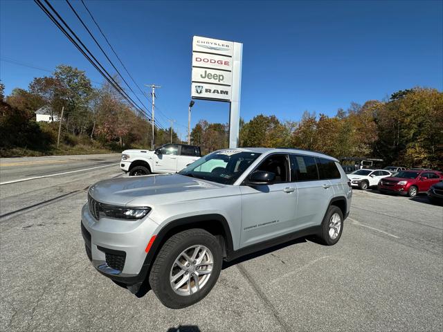 2022 Jeep Grand Cherokee L Laredo 4x4