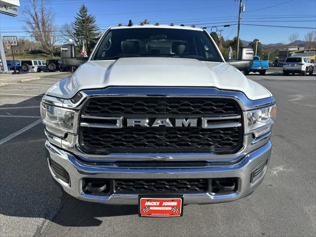 2024 RAM Ram 3500 Chassis Cab RAM 3500 TRADESMAN CREW CAB CHASSIS 4X4 60 CA