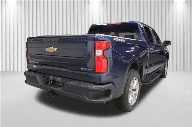 2021 Chevrolet Silverado 1500 4WD Crew Cab Short Bed Custom