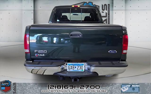2003 Ford F-250 XLT 4dr Crew Cab 4WD SB