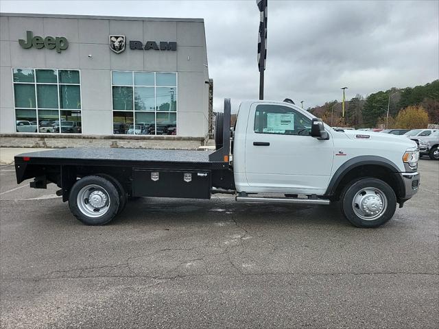 2024 RAM Ram 5500 Chassis Cab RAM 5500 TRADESMAN CHASSIS REGULAR CAB 4X4 84 CA