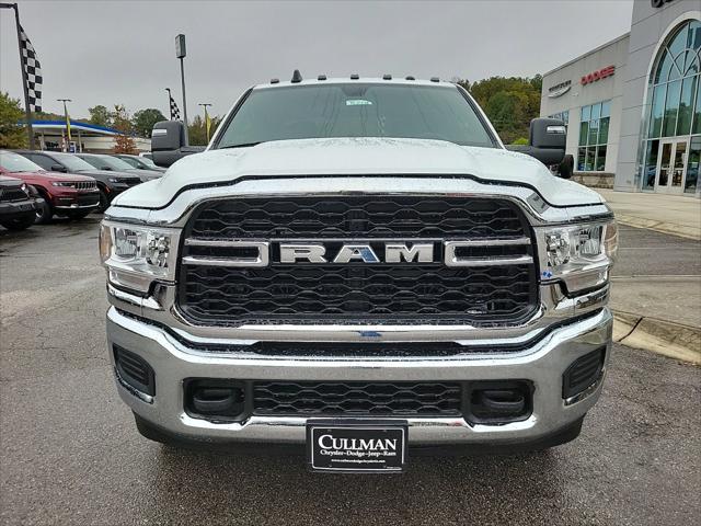 2024 RAM Ram 3500 Chassis Cab RAM 3500 TRADESMAN CREW CAB CHASSIS 4X4 60 CA