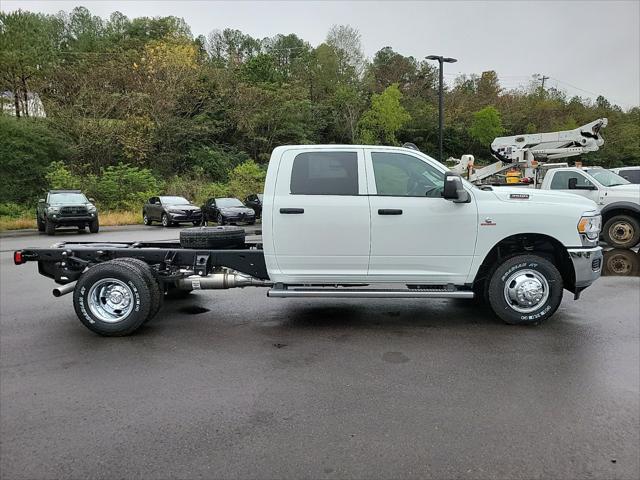 2024 RAM Ram 3500 Chassis Cab RAM 3500 TRADESMAN CREW CAB CHASSIS 4X4 60 CA