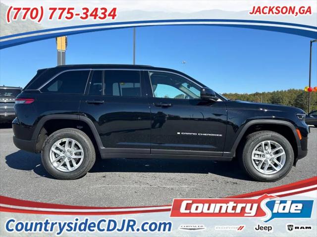 2025 Jeep Grand Cherokee GRAND CHEROKEE LAREDO X 4X2