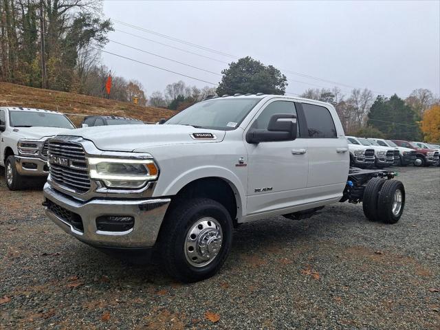 2024 RAM Ram 3500 Chassis Cab RAM 3500 LARAMIE CREW CAB CHASSIS 4X4 60 CA