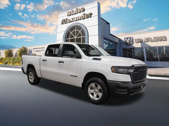 2025 RAM Ram 1500 RAM 1500 TRADESMAN CREW CAB 4X4 57 BOX