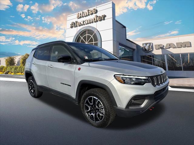 2025 Jeep Compass COMPASS TRAILHAWK 4X4