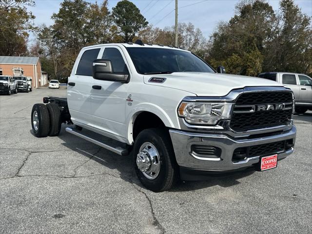 2024 RAM Ram 3500 Chassis Cab RAM 3500 TRADESMAN CREW CAB CHASSIS 4X4 60 CA