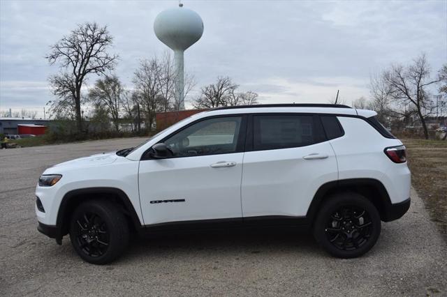 2025 Jeep Compass COMPASS LATITUDE 4X4