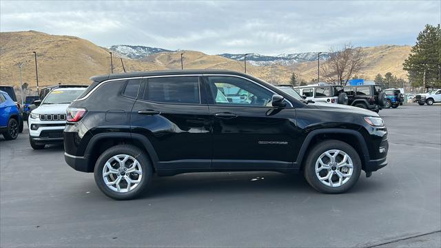 2025 Jeep Compass COMPASS SPORT 4X4