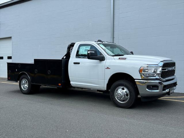 2024 RAM Ram 3500 Chassis Cab RAM 3500 TRADESMAN CHASSIS REGULAR CAB 4X4 84 CA