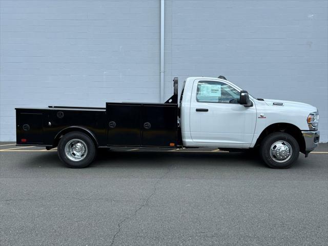 2024 RAM Ram 3500 Chassis Cab RAM 3500 TRADESMAN CHASSIS REGULAR CAB 4X4 84 CA