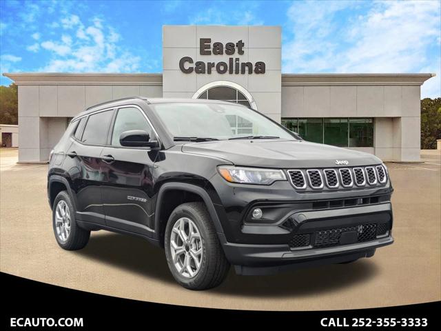 2025 Jeep Compass COMPASS LATITUDE 4X4
