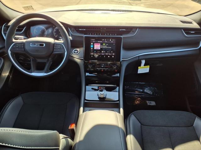 2025 Jeep Grand Cherokee GRAND CHEROKEE ALTITUDE 4X2