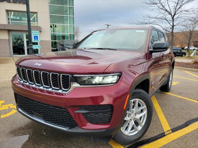 2025 Jeep Grand Cherokee GRAND CHEROKEE LAREDO X 4X4