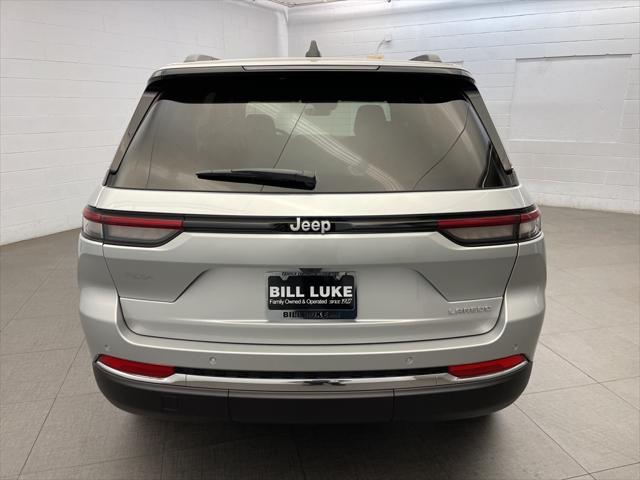 2025 Jeep Grand Cherokee GRAND CHEROKEE LAREDO 4X2