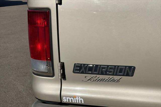 2005 Ford Excursion Limited