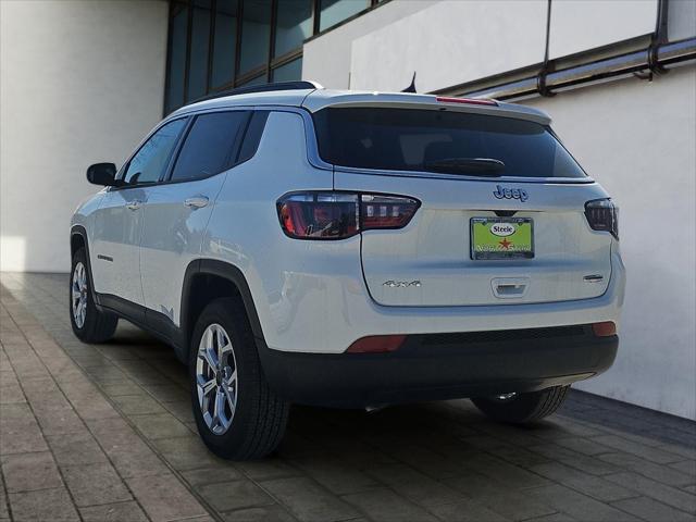 2025 Jeep Compass COMPASS LATITUDE 4X4