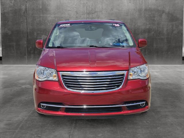 2016 Chrysler Town and Country Touring