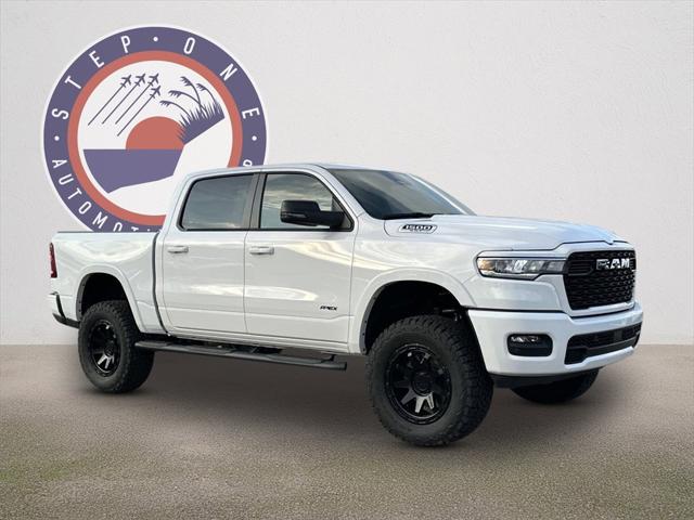 2025 RAM Ram 1500 RAM 1500 BIG HORN CREW CAB 4X4 57 BOX