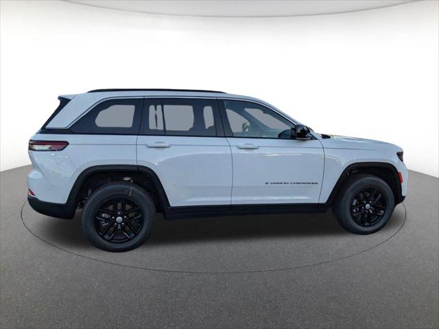 2025 Jeep Grand Cherokee GRAND CHEROKEE LAREDO X 4X4