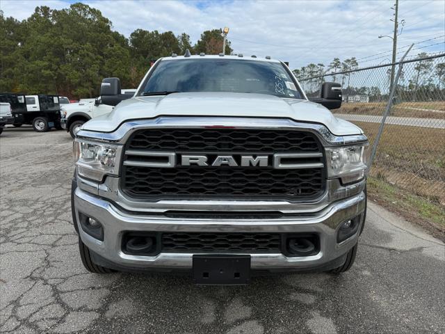 2024 RAM Ram 5500 Chassis Cab RAM 5500 TRADESMAN CHASSIS CREW CAB 4X4 84 CA