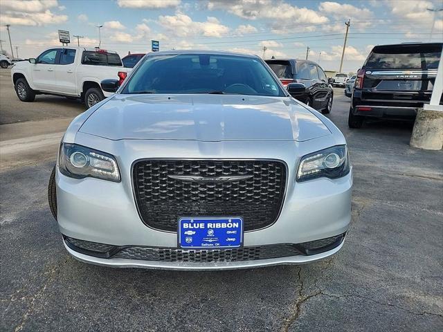 2021 Chrysler 300 Touring