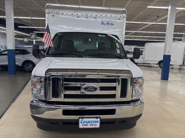 2025 Ford E-350 Cutaway Base