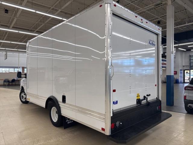 2025 Ford E-350 Cutaway Base