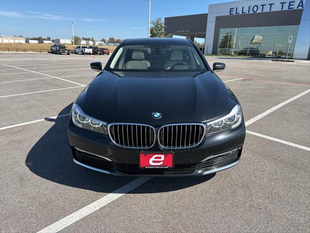 2018 BMW 740i 740i