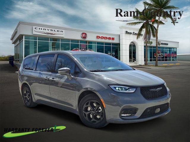 2022 Chrysler Pacifica Hybrid Limited