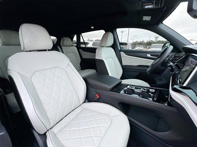 2025 Volkswagen Atlas Cross Sport 2.0T SEL Premium R-Line