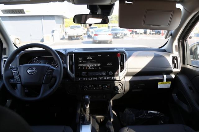 2025 Nissan Frontier Crew Cab SV 4x2
