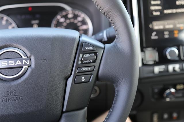 2025 Nissan Frontier Crew Cab SV 4x2
