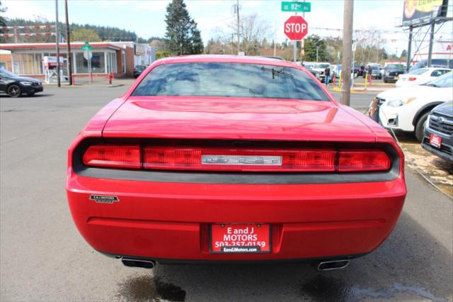 2013 Dodge Challenger SXT