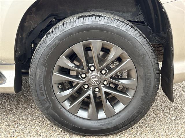2021 Lexus 460 Premium