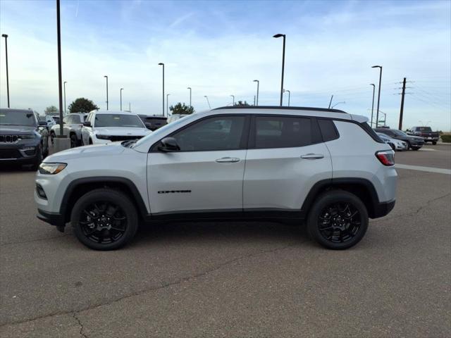 2025 Jeep Compass COMPASS LATITUDE 4X4