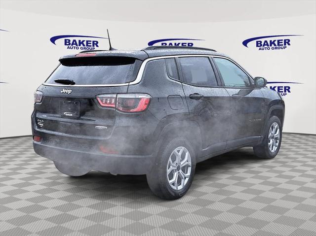 2025 Jeep Compass COMPASS LATITUDE 4X4