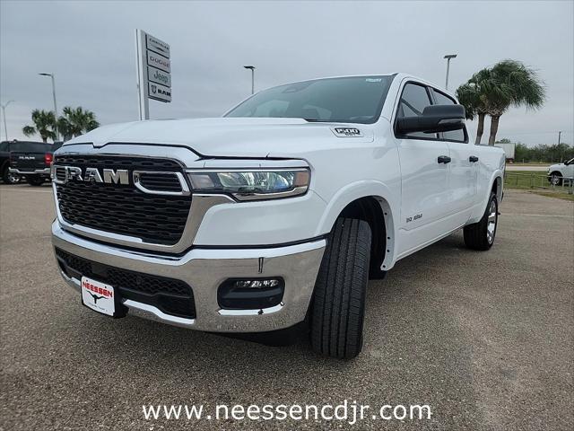 2025 RAM Ram 1500 RAM 1500 LONE STAR CREW CAB 4X4 64 BOX