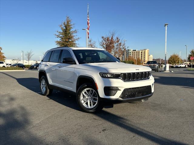 2025 Jeep Grand Cherokee GRAND CHEROKEE LAREDO X 4X2