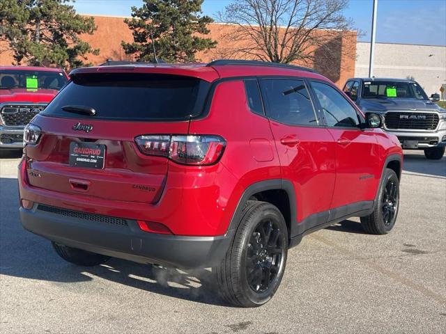 2025 Jeep Compass COMPASS LATITUDE 4X4