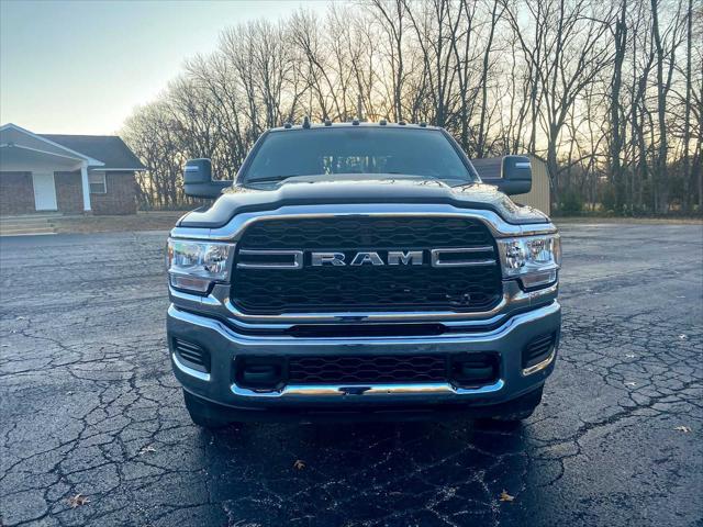 2024 RAM Ram 3500 RAM 3500 TRADESMAN CREW CAB 4X4 8 BOX