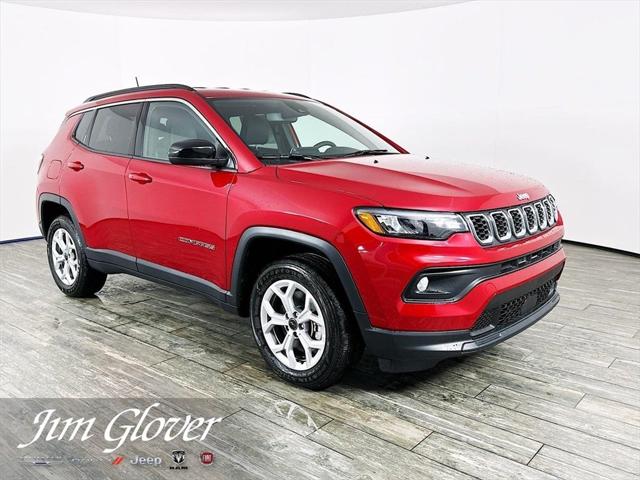 2025 Jeep Compass COMPASS LATITUDE 4X4