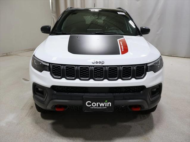 2025 Jeep Compass COMPASS TRAILHAWK 4X4